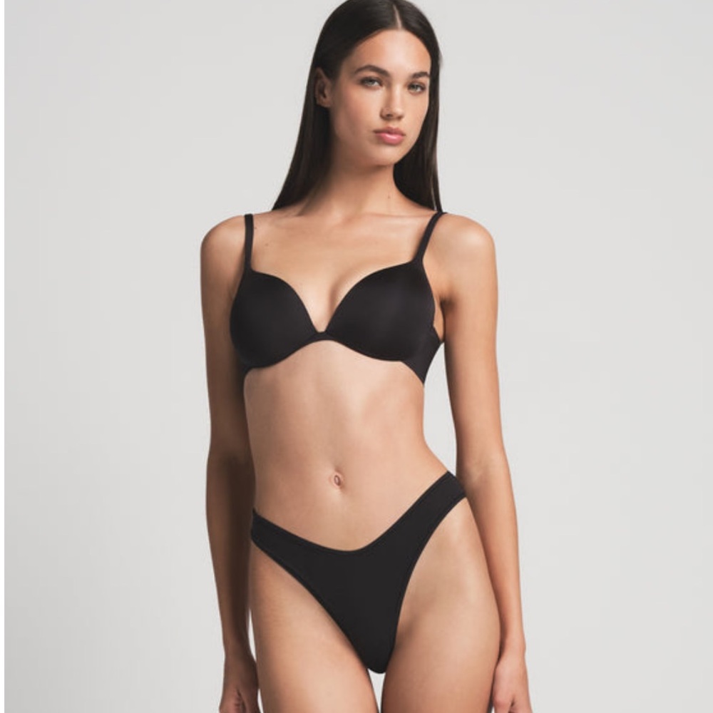 SKIMS Ultimate Teardrop Push Up Bra